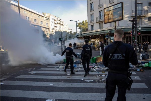 广瑞网 继“封锁法国”运动后, 法国多行业将举行全国性罢工, 中使馆发布提醒