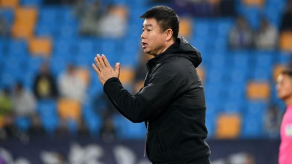 长盈策略 津门虎半场2送礼！王献均手球送点，罗斯巨大失误，申花笑纳大礼